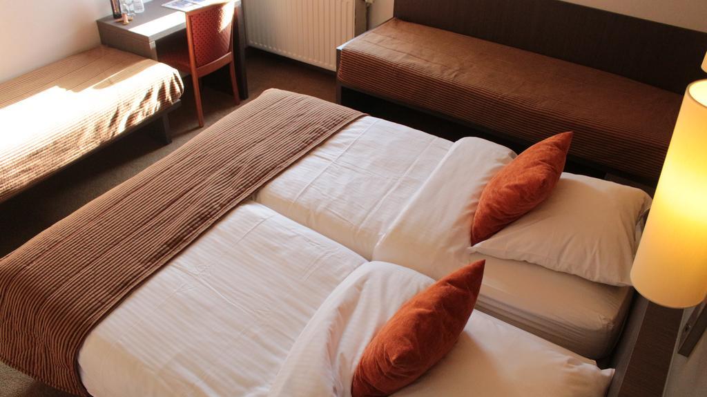 Hotel De Vrede Diksmuide Ngoại thất bức ảnh